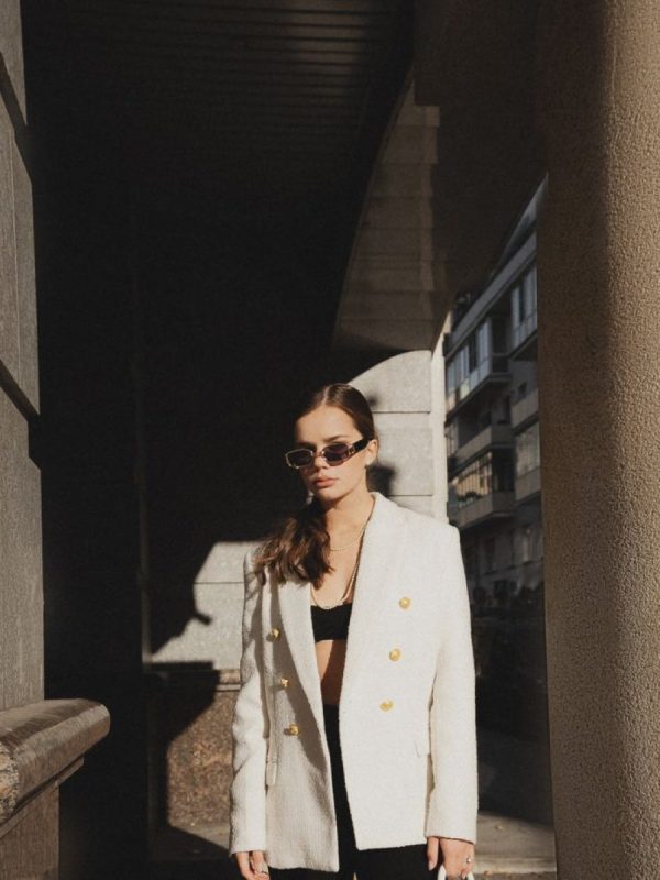 Yvette Linen Blazer in Ivory — AURELLE, detail