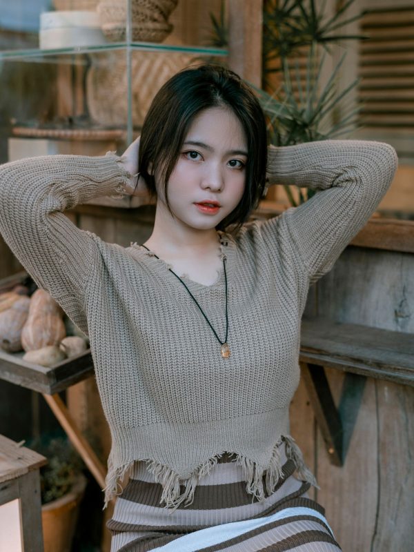 Tops & Knitwear — AURELLE